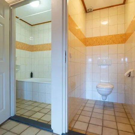 Nyaraló Berismenil Gardens Large With Indoor Swimming Pool And Jacuzzi *